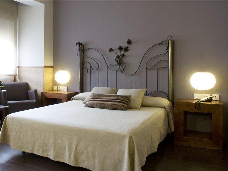 Els Cacadors De Ribes Hotel 3*