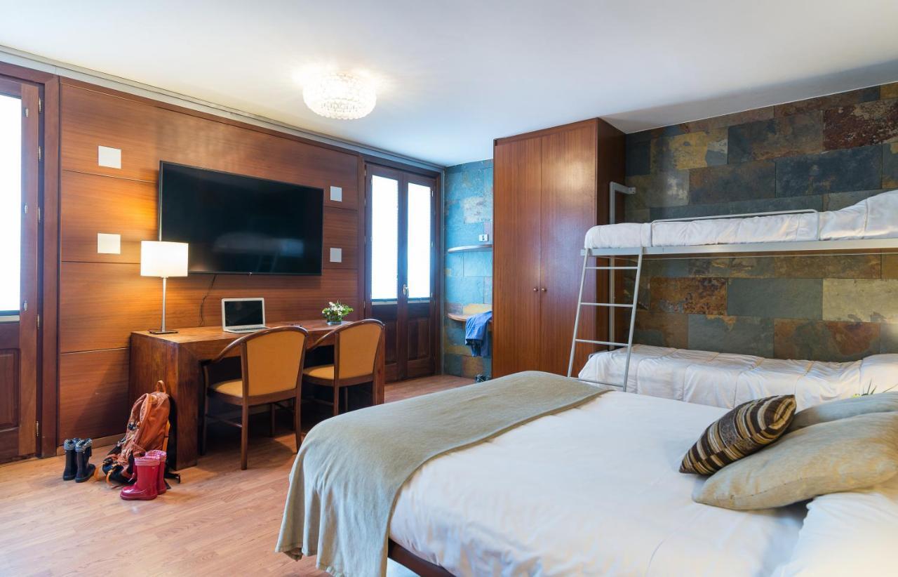 Els Cacadors De Ribes Hotel